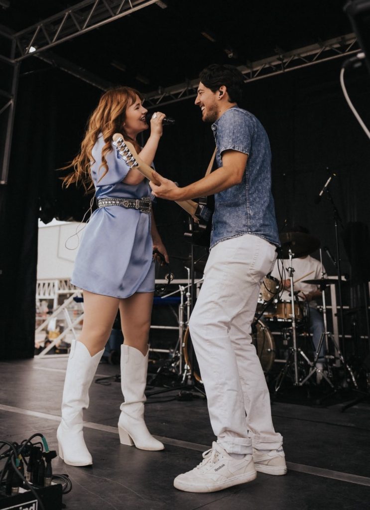 Lana Scott Beck performing